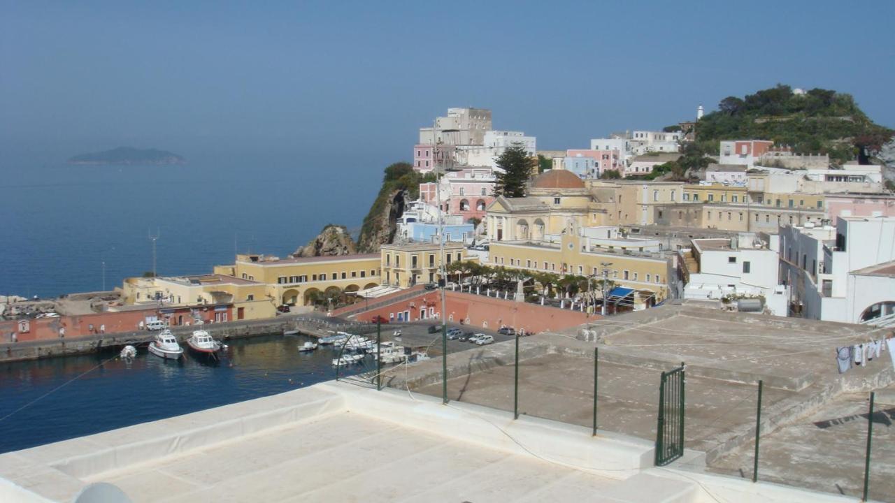 Hotel Del Capitano Ponza Habitación foto